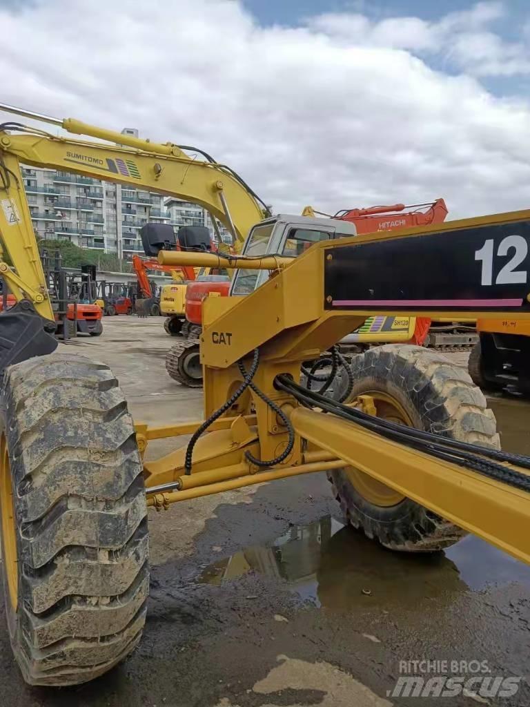 CAT 12 G Väghyvlar