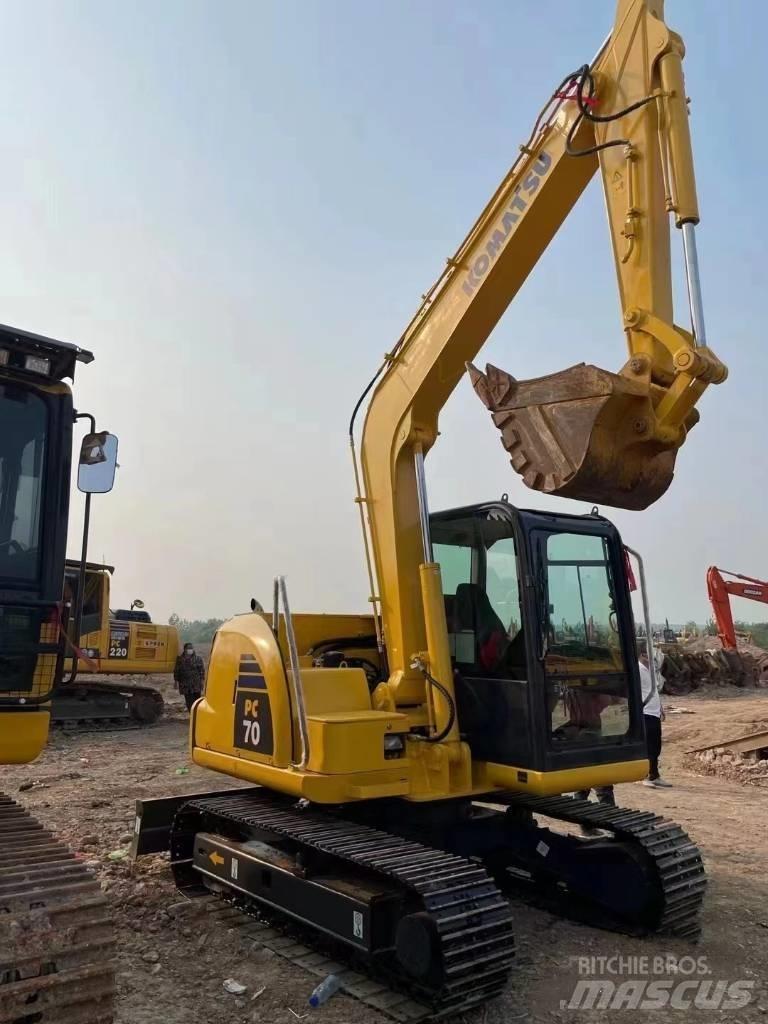 Komatsu PC70-8 Bandgrävare