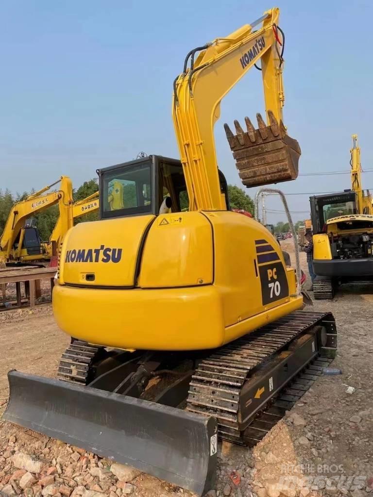 Komatsu PC70-8 Bandgrävare