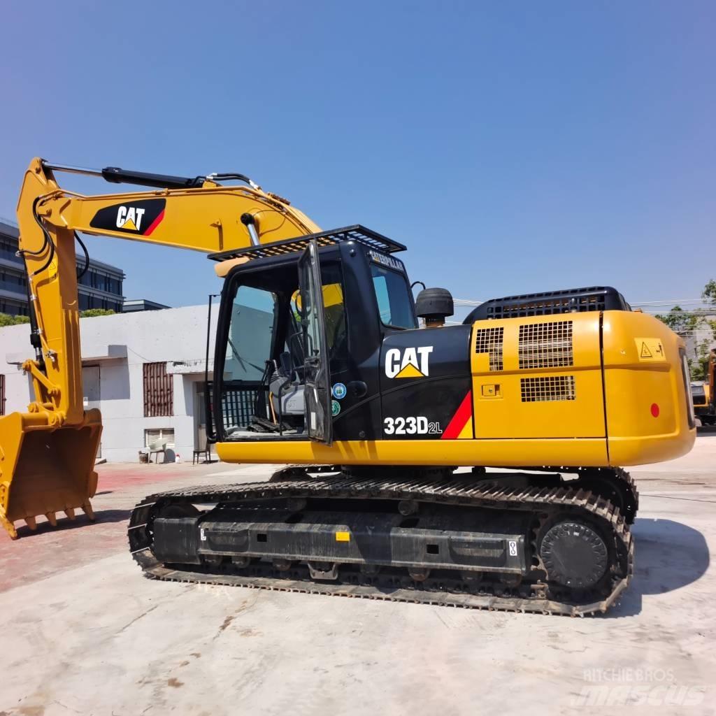 CAT 320 D2L Bandgrävare