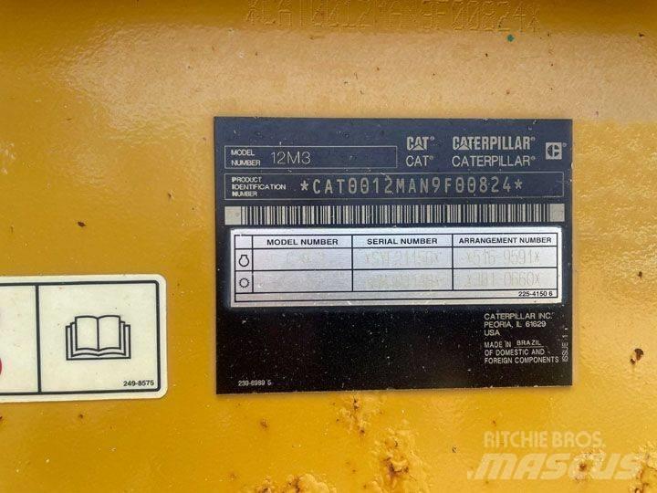 CAT 12 M 3 Väghyvlar