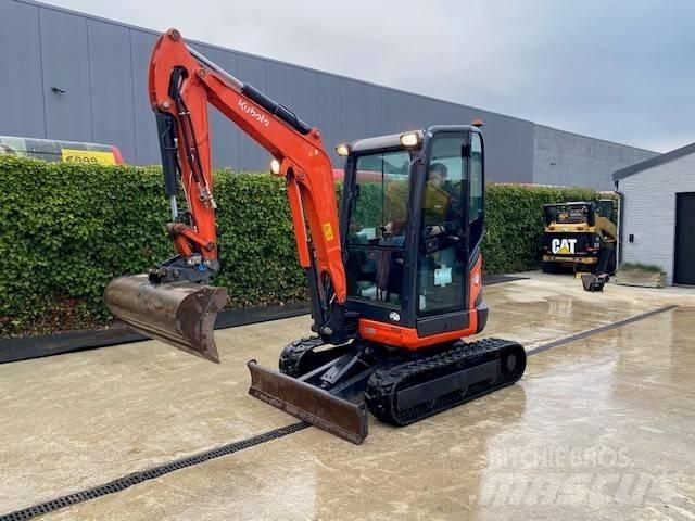 Kubota U 27-4 Minigrävare < 7t