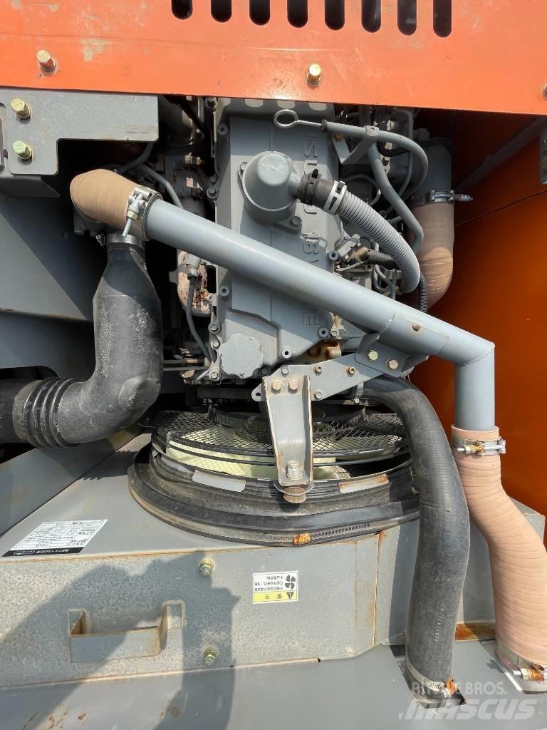 Hitachi ZX 200 Bandgrävare
