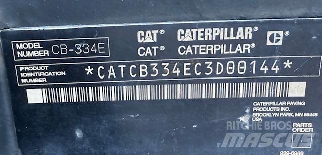 CAT CB 334 E XW Tvåvalsvältar