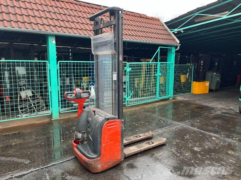 Linde L12 /379/  V-4229 Staplare