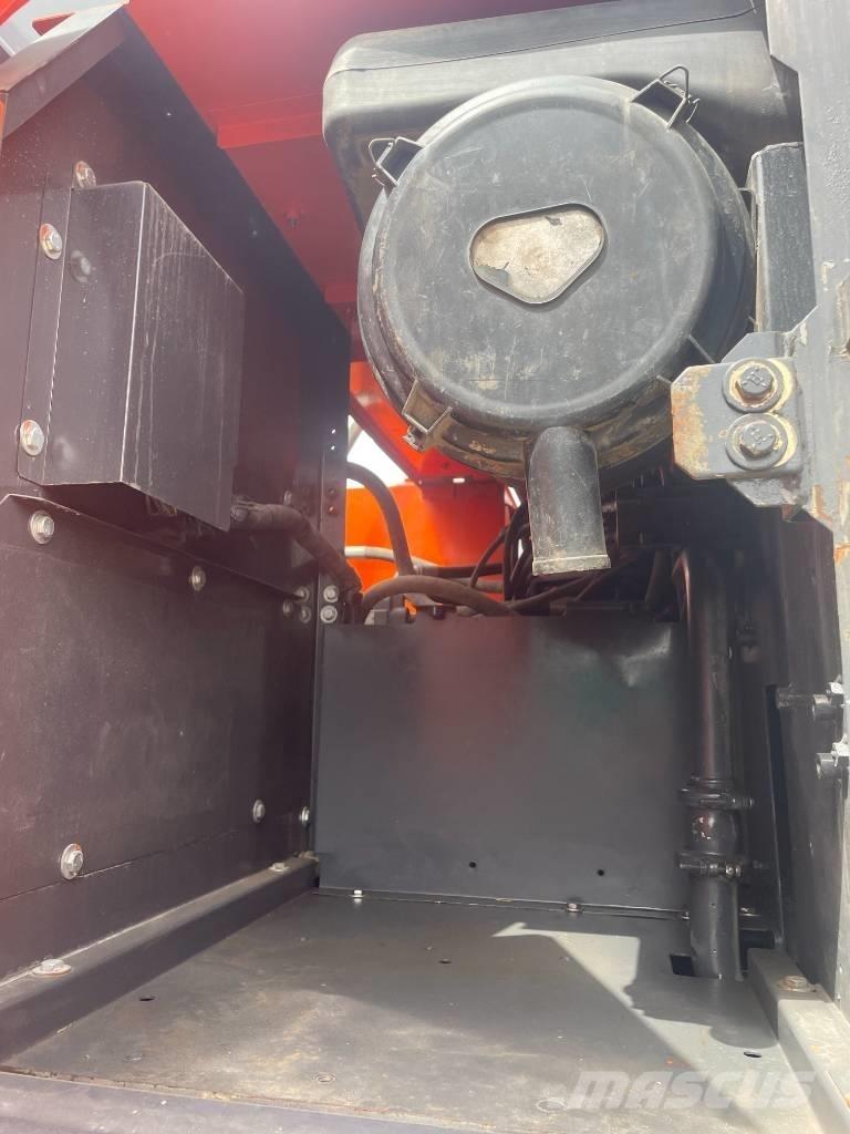 Hitachi ZX 240 Bandgrävare