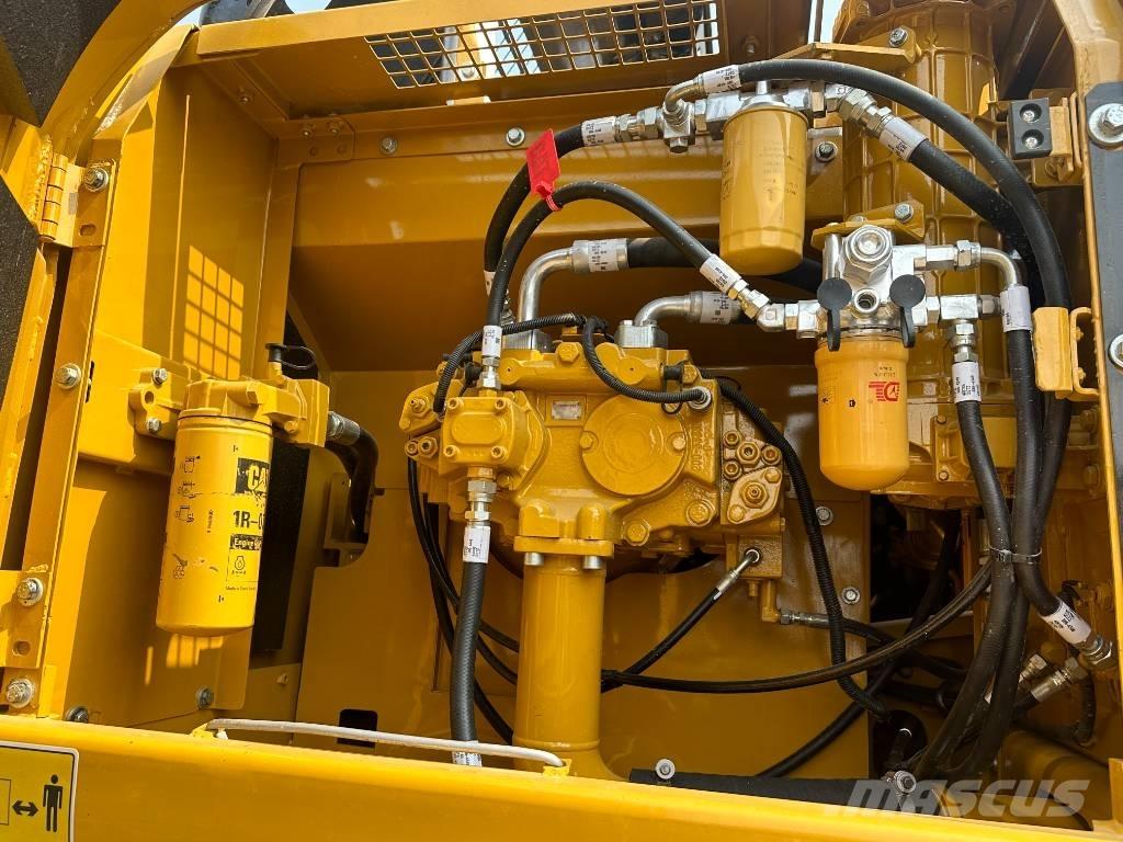 CAT 329D2 Bandgrävare
