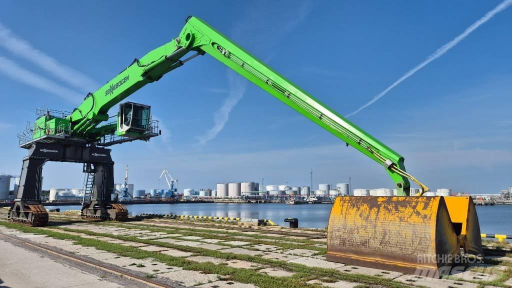 Sennebogen 875 Avfalls / industri hantering
