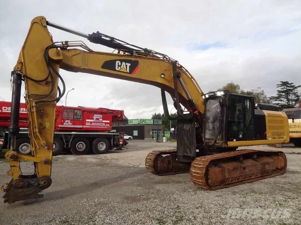CAT 336 F LXE Bandgrävare