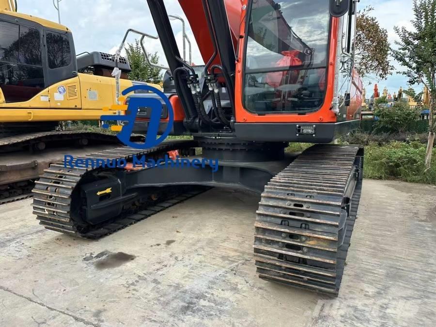 Doosan DX 340 Bandgrävare