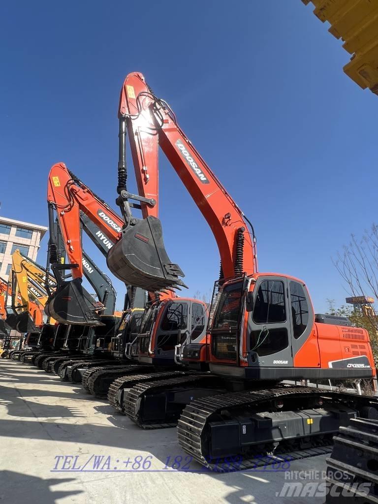 Doosan DX225 Bandgrävare