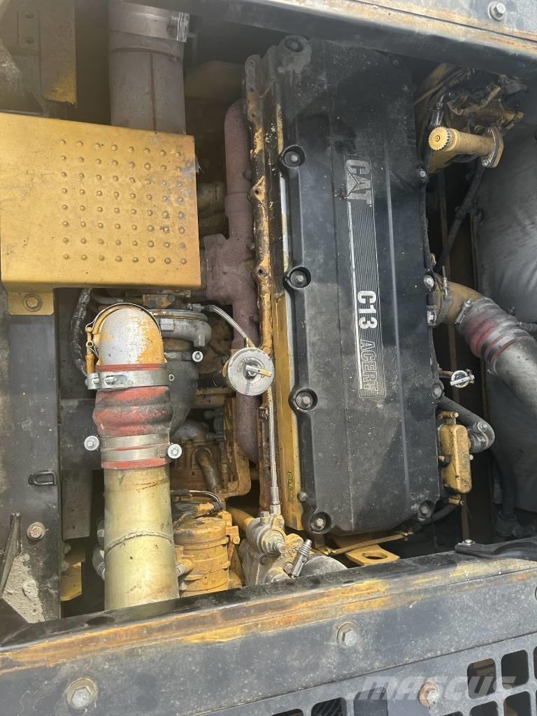 CAT 345 C L Bandgrävare