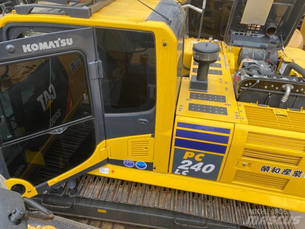 Komatsu PC 240 Bandgrävare