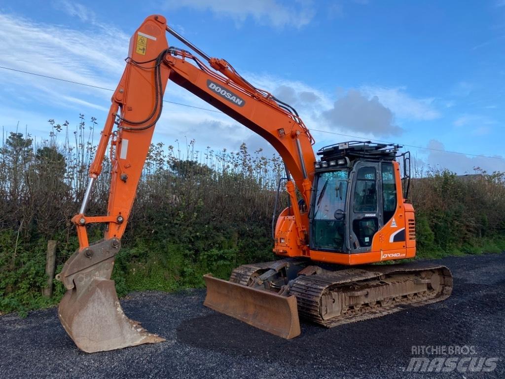 Doosan DX 140 LCR-3 Bandgrävare