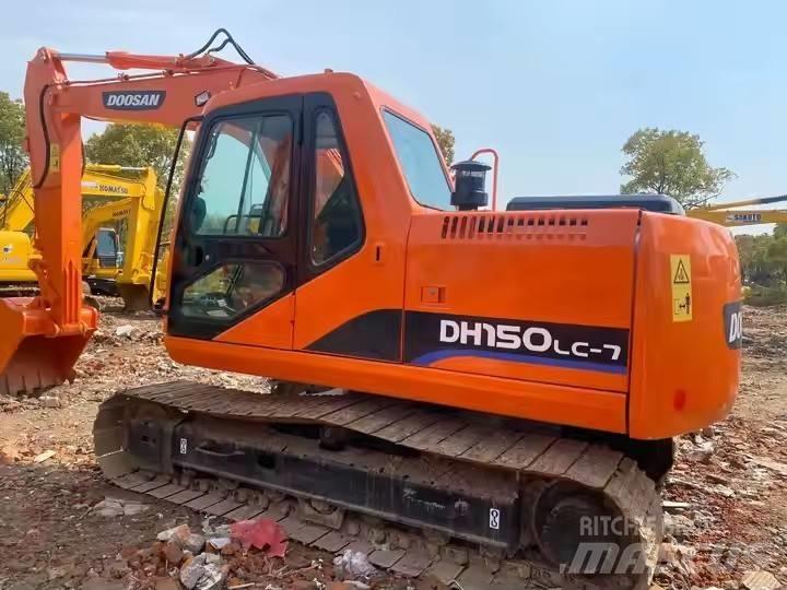 Doosan DH150 Bandgrävare