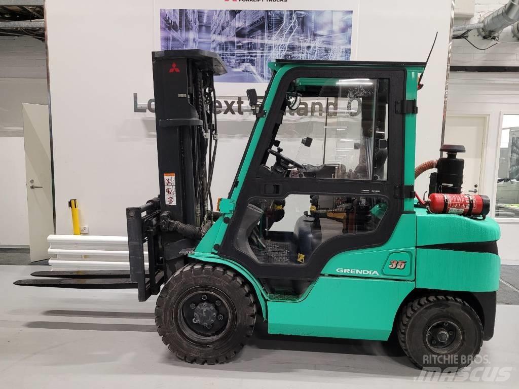 Mitsubishi FD35NTD Dieselmotviktstruckar