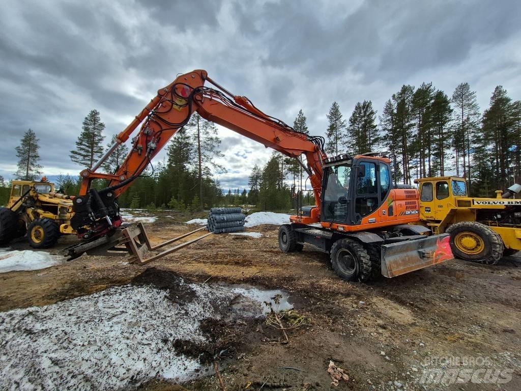 Doosan DX 140 W-3 Hjulgrävare