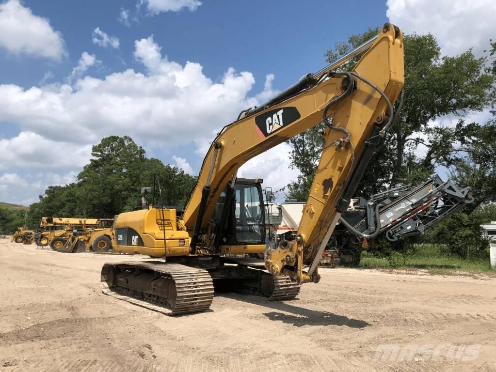 CAT 320 D L Bandgrävare