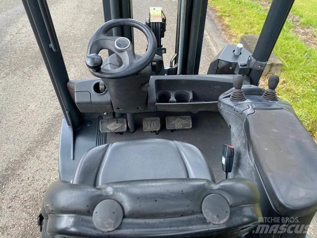 Linde H35T-02 Gasolmotviktstruckar