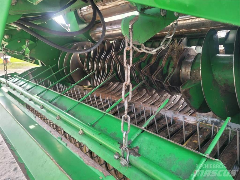 John Deere RBP 990 Rundbalspressar