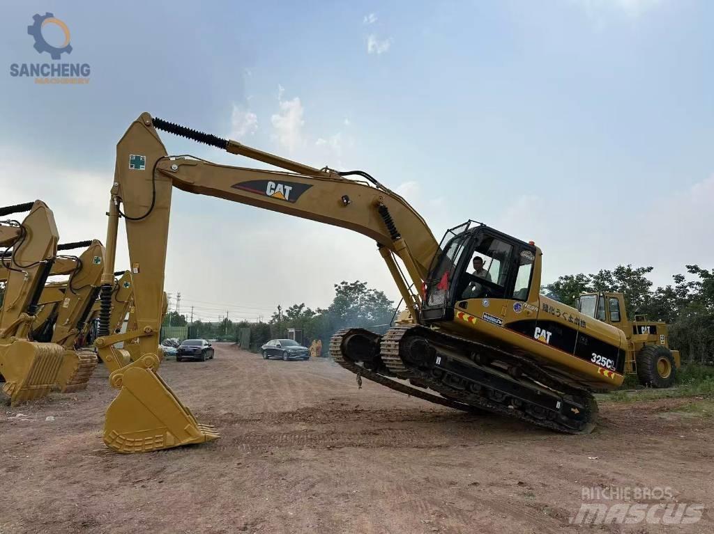 CAT 325 CL Bandgrävare