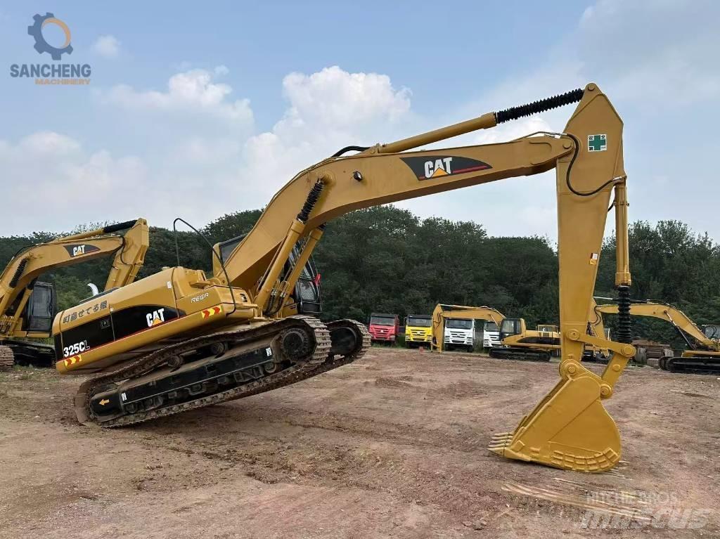 CAT 325 CL Bandgrävare