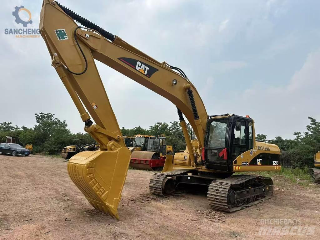 CAT 325 CL Bandgrävare