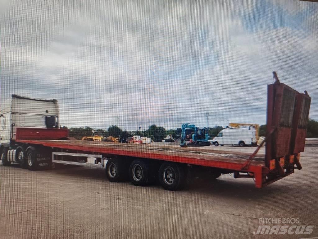 Montracon 3 Axles Låg lastande semi trailer