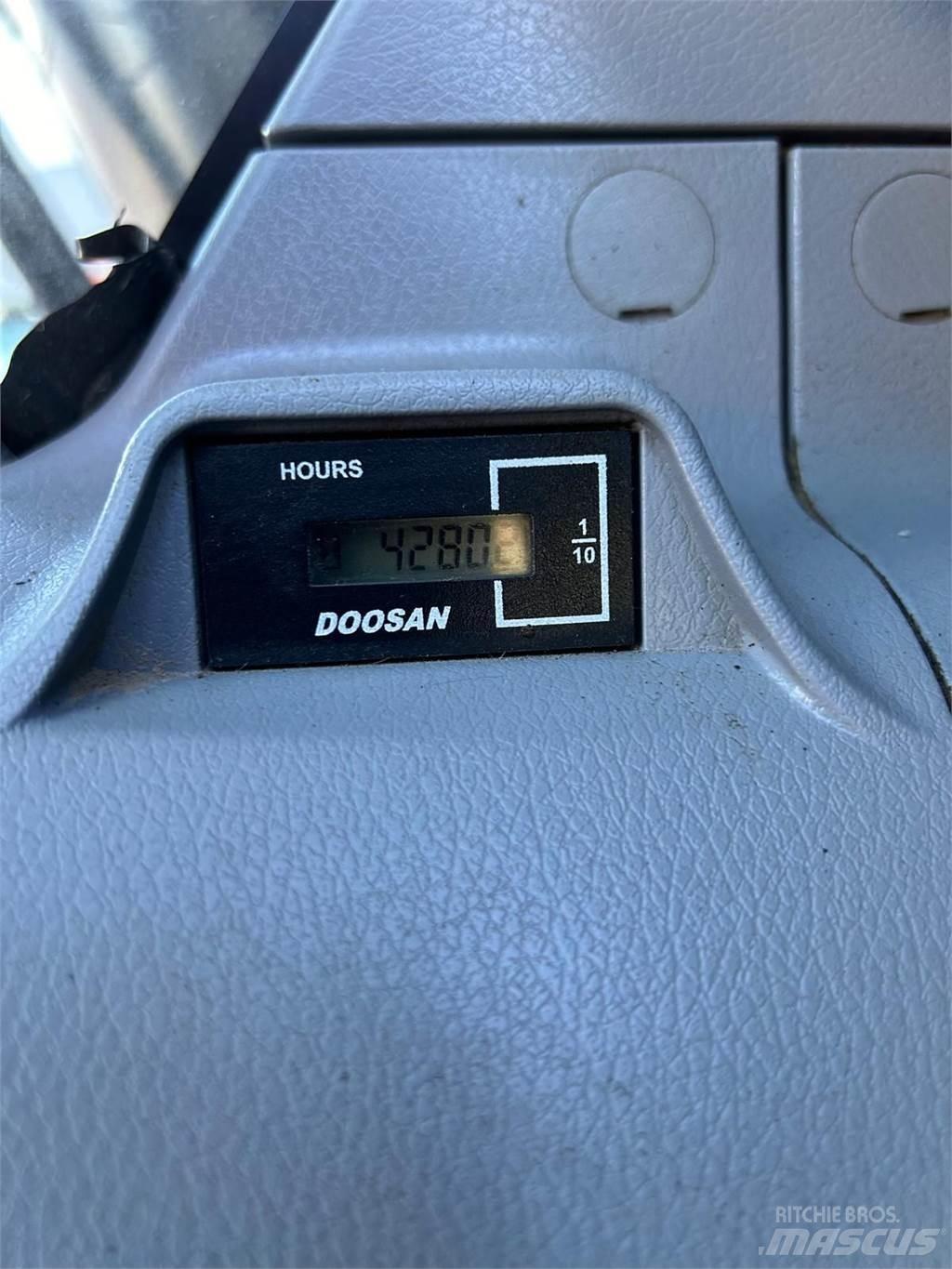 Doosan DX340LC-5 Bandgrävare