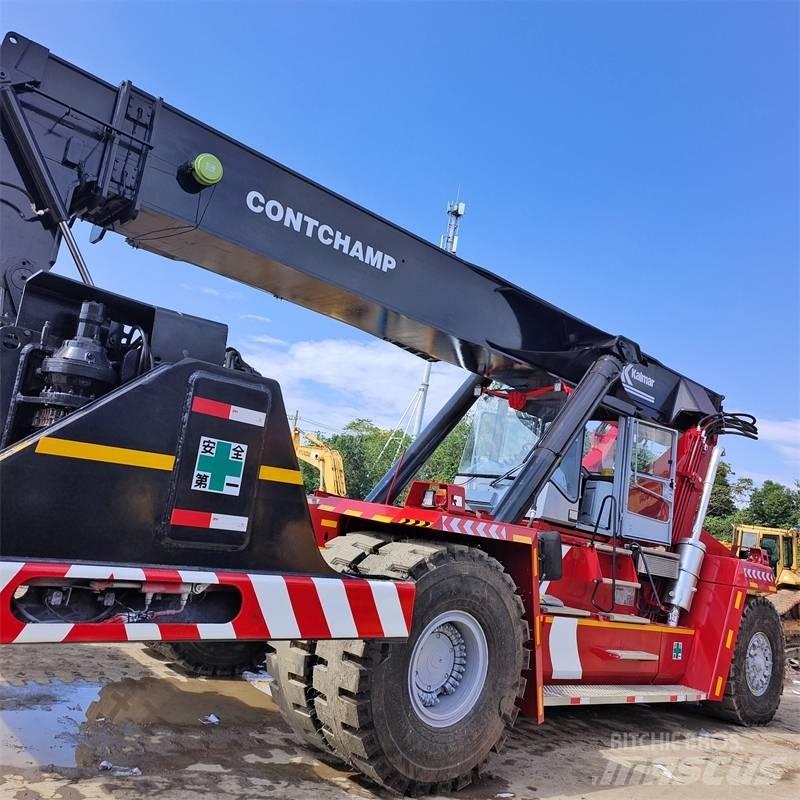 Kalmar DRF 450 Reachstackers