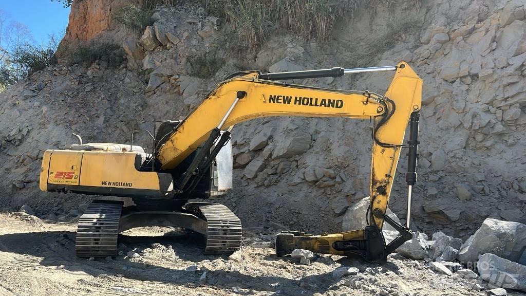 New Holland E 215 B Bandgrävare