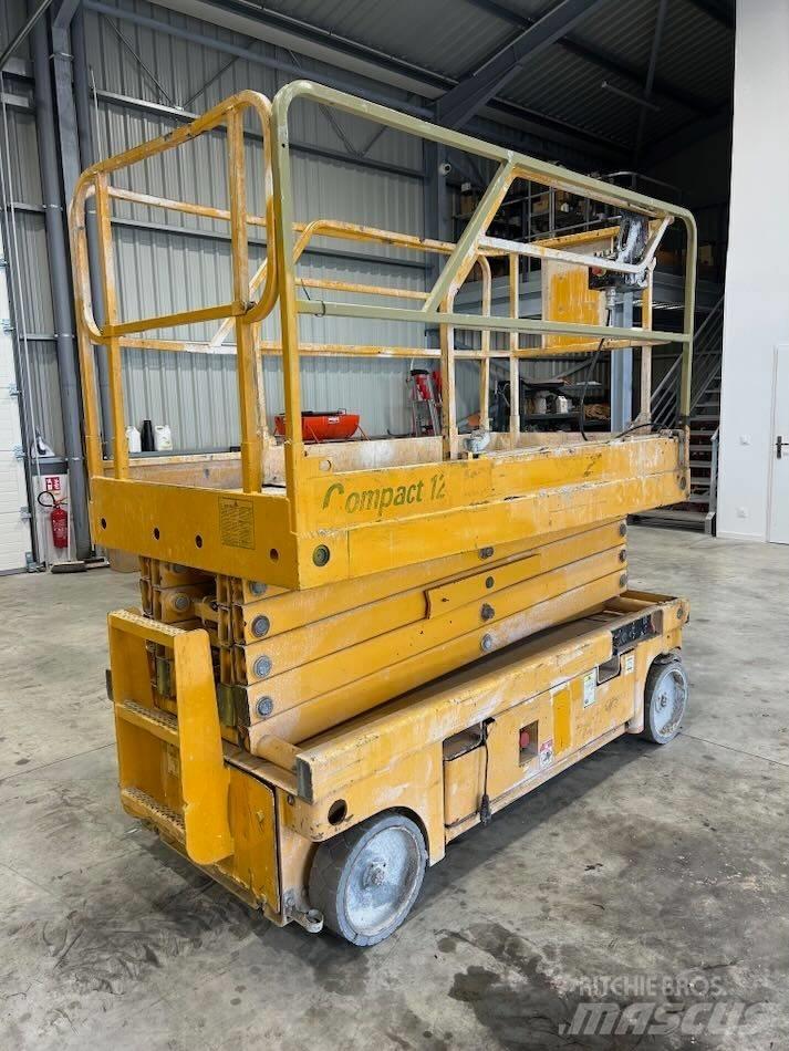 Haulotte Compact 12 Saxliftar