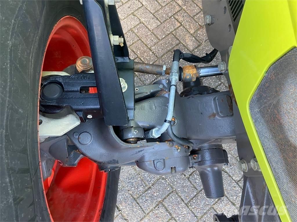 CLAAS Arion 640 Traktorer