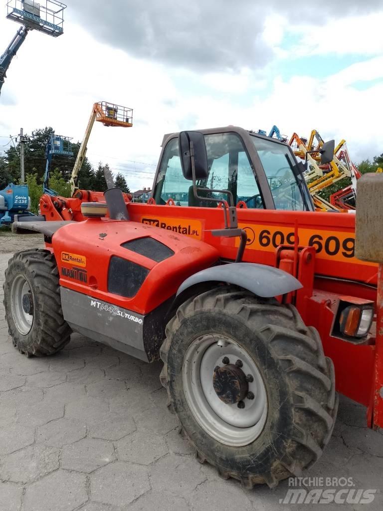 Manitou MT 1440 Teleskoplastare