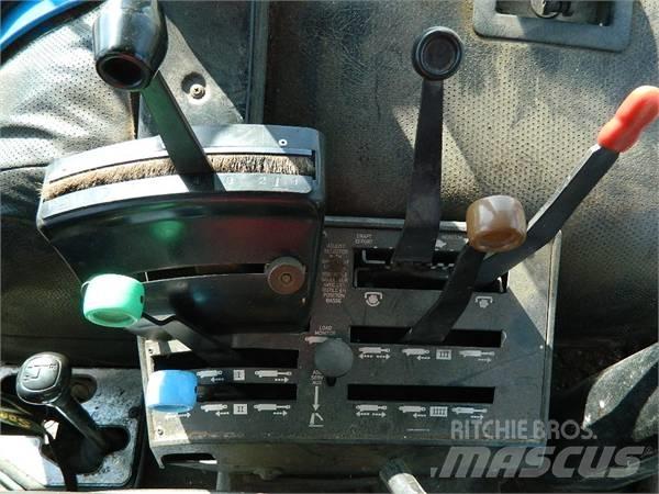 Ford 8210 Traktorer