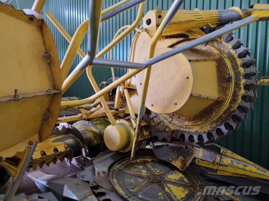 New Holland FR 9050 Självgående fälthackar