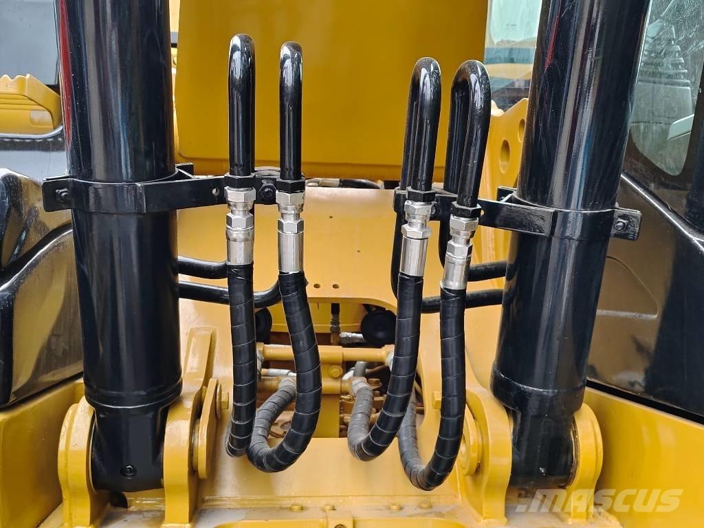 CAT 320 D Bandgrävare
