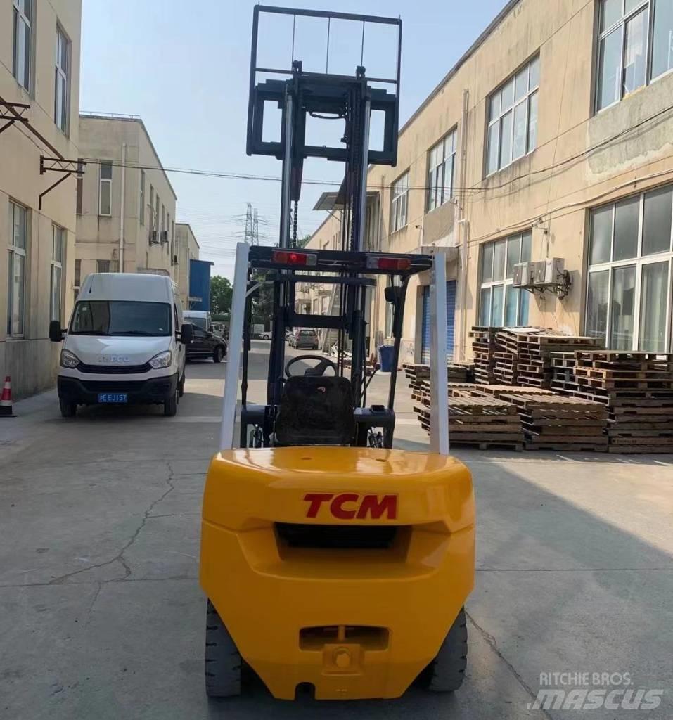 TCM FD30 Skjutstativtruck