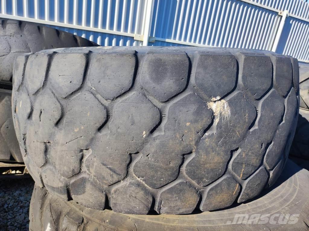  23.5 R25 TYERS Däck, hjul och fälgar