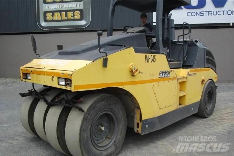 Bomag BW27RH Kombivältar
