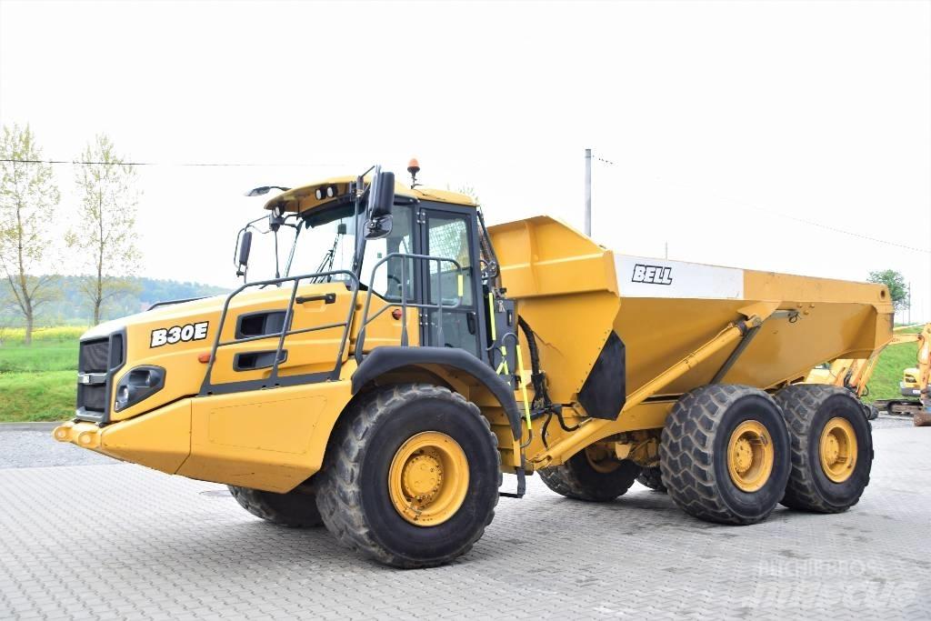 Bell B 30 E Midjestyrd dumper