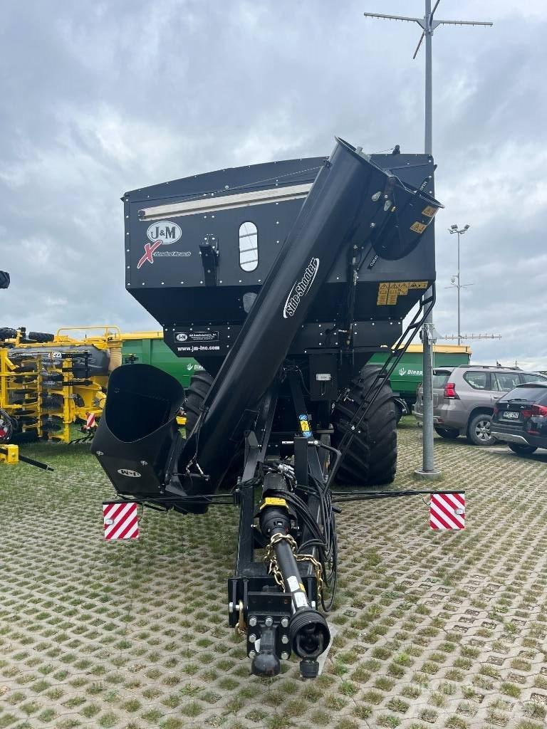 J&M X2431 Låg lastande semi trailer