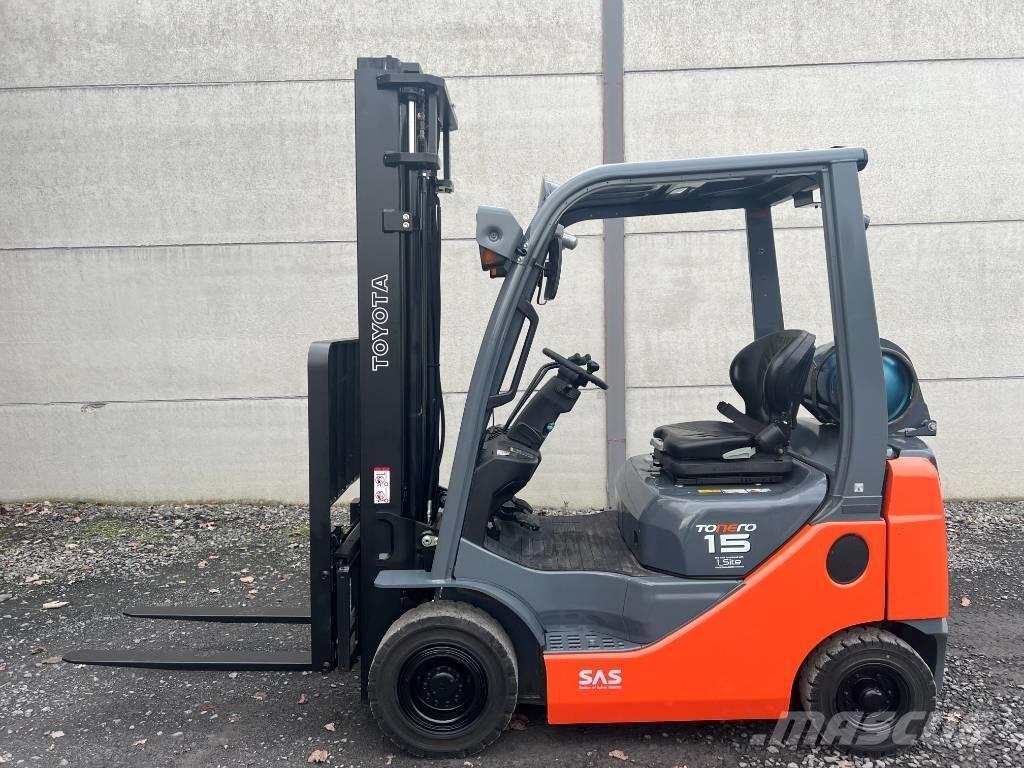 Toyota 02-8FGF15 Gasolmotviktstruckar