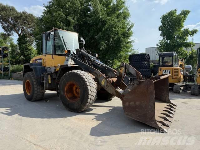 Komatsu WA 200 Hjullastare