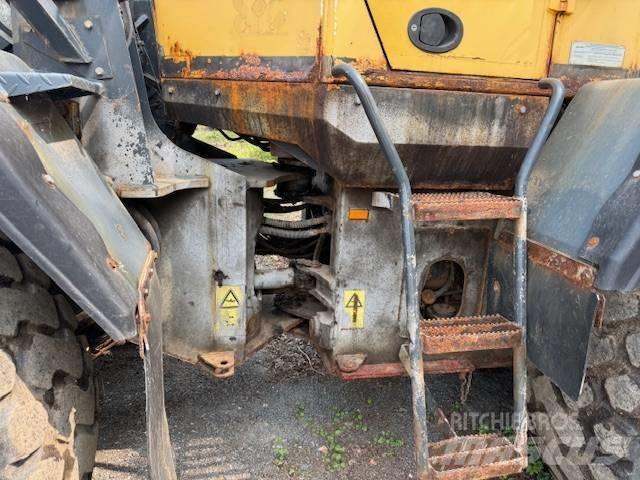 Komatsu WA 200 Hjullastare