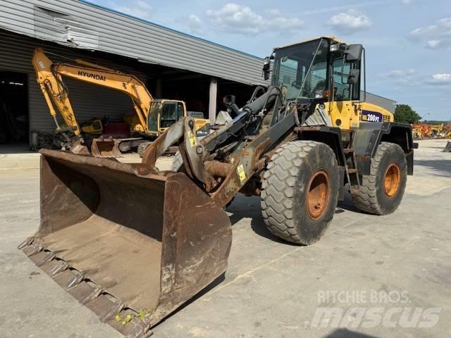 Komatsu WA 200 Hjullastare