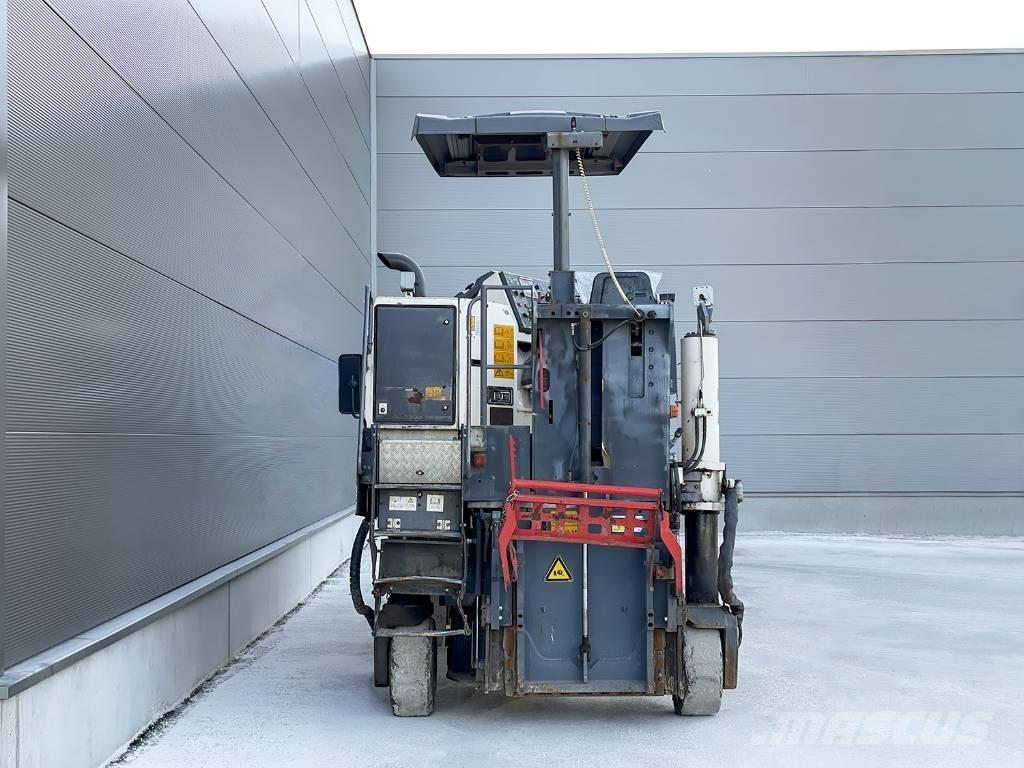 Wirtgen W 100 F Asfaltskallfräsmaskiner