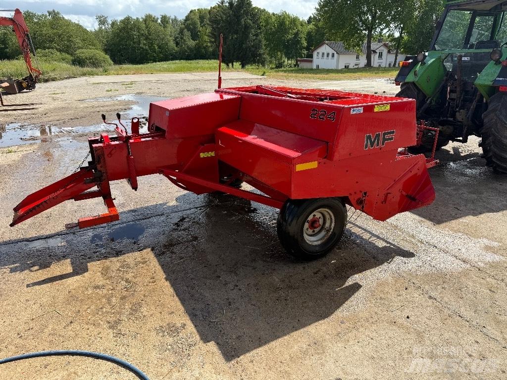 Massey Ferguson 224 Fyrkantspressar