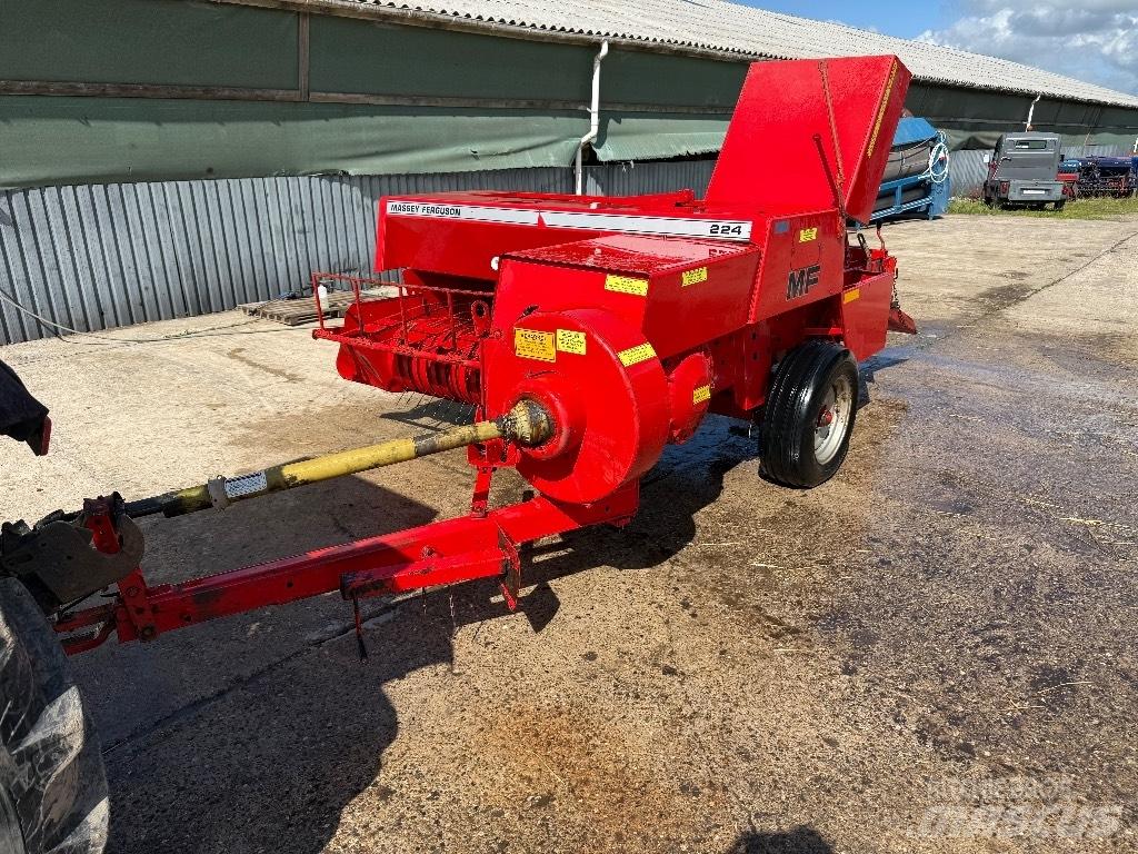 Massey Ferguson 224 Fyrkantspressar