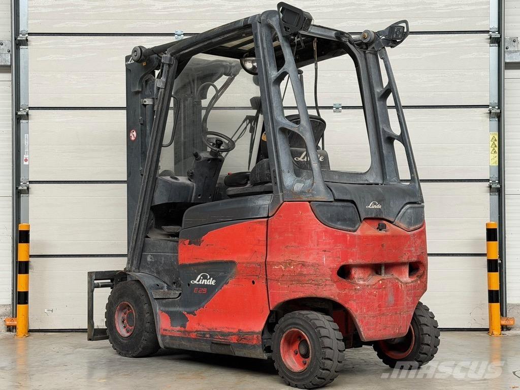Linde E25H-01/600 Elmotviktstruckar